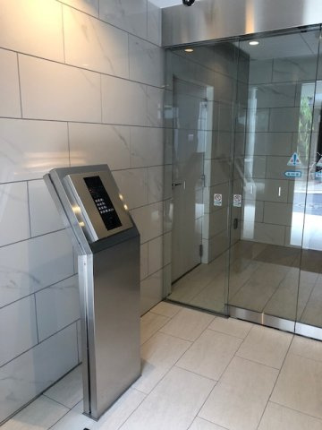 SK北参道ハイムのエントランス