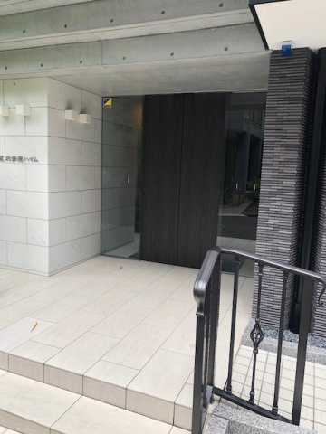 SK北参道ハイムのエントランス