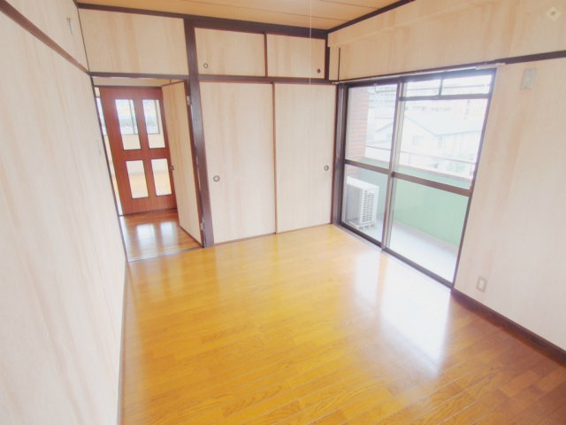 レヴェネスカの寝室