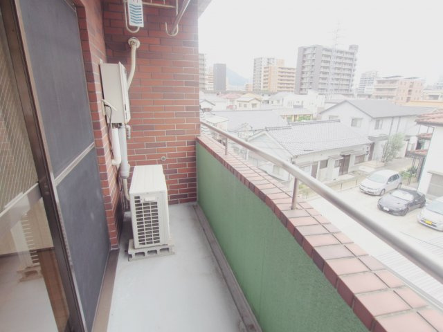 レヴェネスカのバルコニー