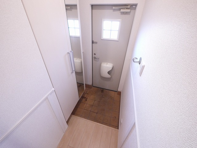 サクラガーデンⅡの玄関