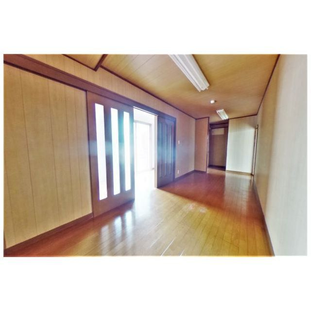 岐阜市六条東１丁目のアパートの内装|ウォークインクローゼット