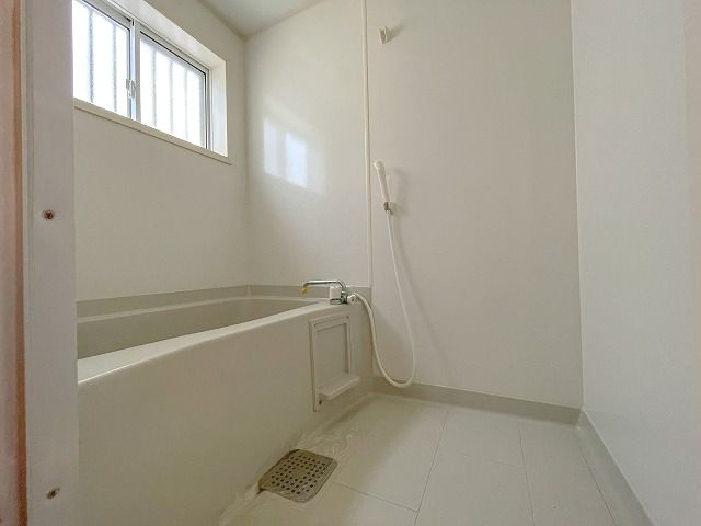 横内マンションの浴室|コンパクトで使いやすいお風呂です