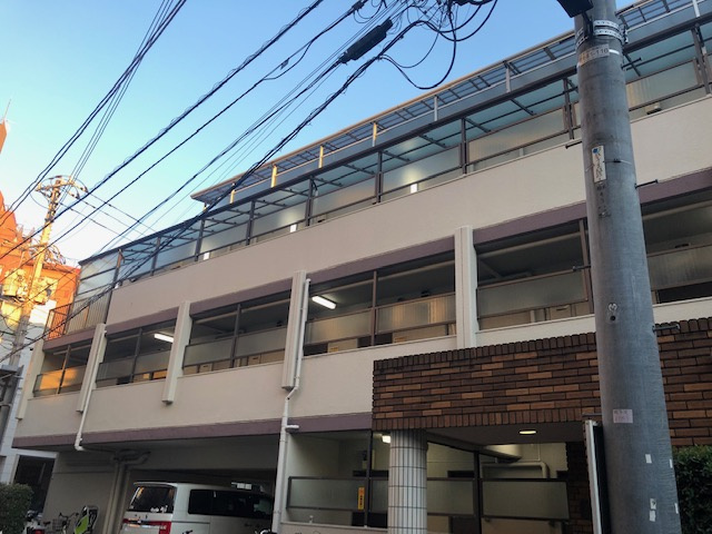 モンシャトー北新宿の外観