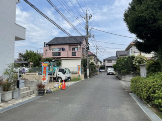 【前面道路含む現地写真】