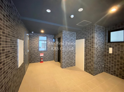 【ロビー】 | TOYOTOMI STAY PREMIUM 梅田Ⅲ | 落ち着いた空間の広がるロビーです♪