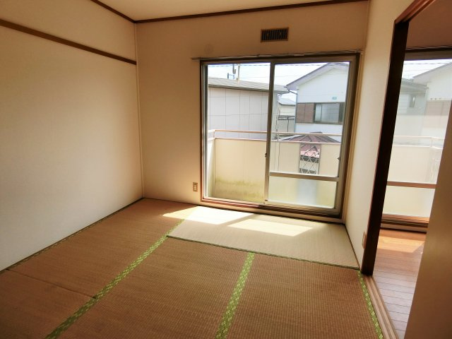 長者ハイツの和室