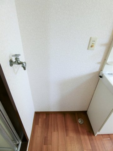 長者ハイツの設備|洗濯機置き場