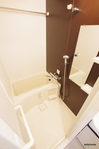 レジュールアッシュOSAKAデイフィール 仲介手数料無料の浴室