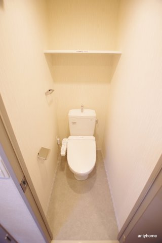 レジュールアッシュOSAKAデイフィール 仲介手数料無料のトイレ