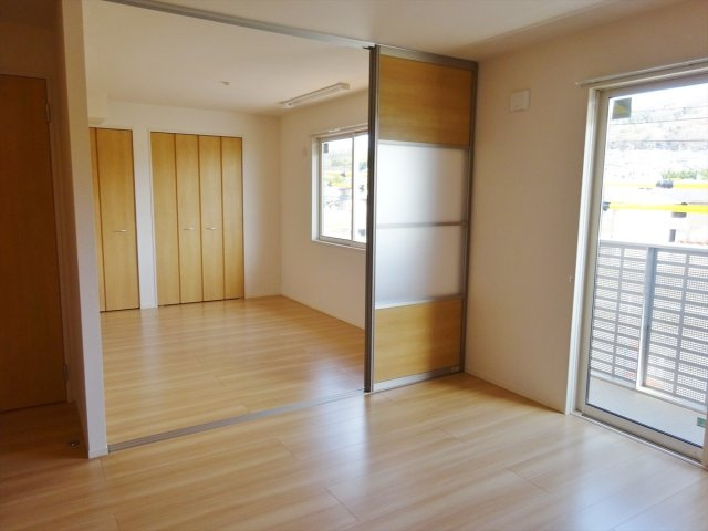 ルミエール　　A棟