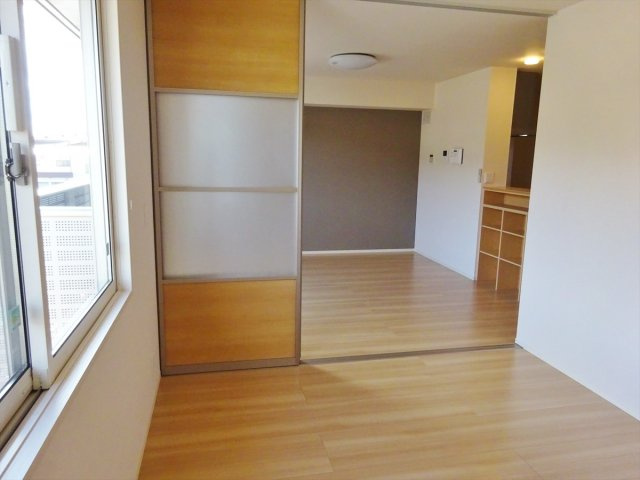 ルミエール　　A棟の居間・リビング