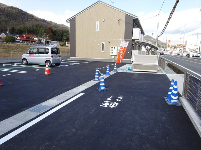 ルミエール　　A棟の駐車場