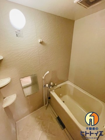 メゾンド・シュトラスの浴室