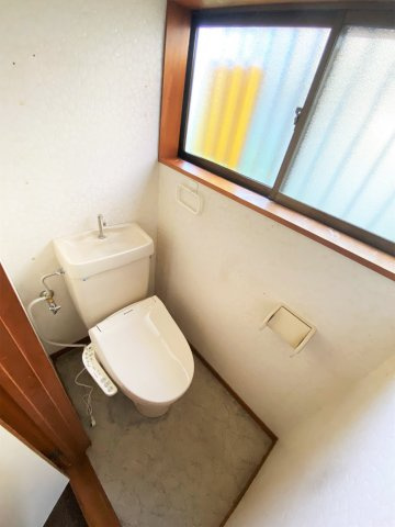 東金市求名戸建のトイレ