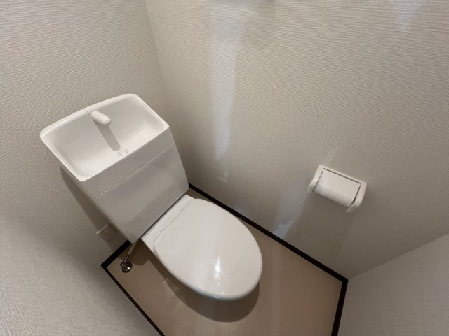 神戸市東灘区岡本２丁目の賃貸マンションのトイレ