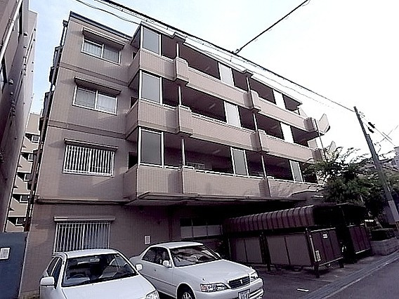 サンクチュアリ本山の外観