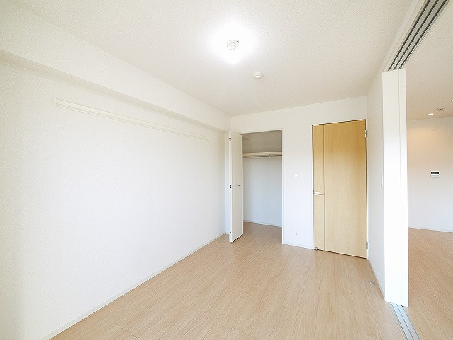 カーサレイメイの洋室