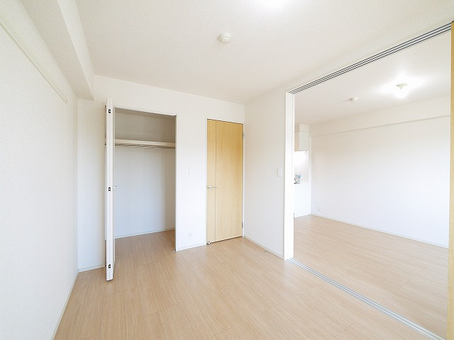 カーサレイメイの洋室