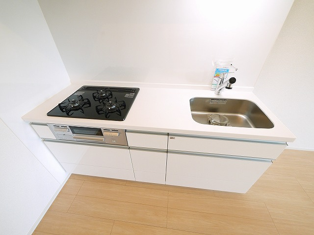 カーサレイメイのキッチン|広々した綺麗なキッチンです