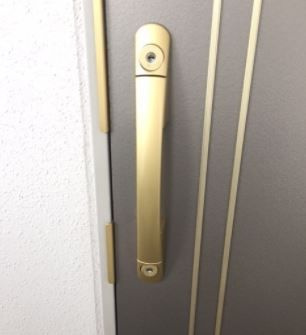 フェリチターレの玄関