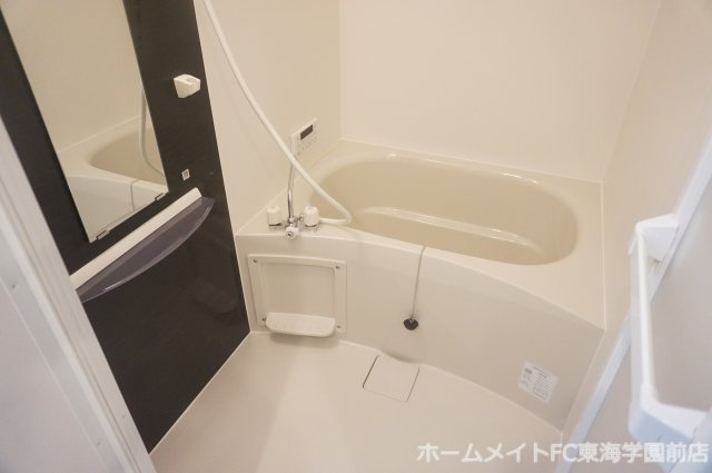 熊本市東区小山１丁目のアパートの浴室