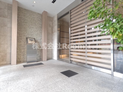 【エントランス】 | BROU上町台 | 建物の内部です