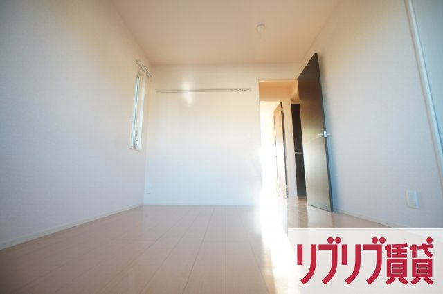 ピーノフォーリア弐番館の洋室