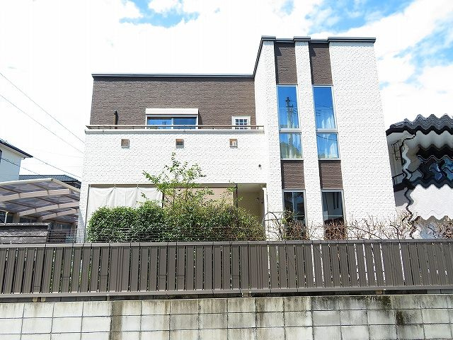 高知市潮見台一丁目　中古戸建の外観