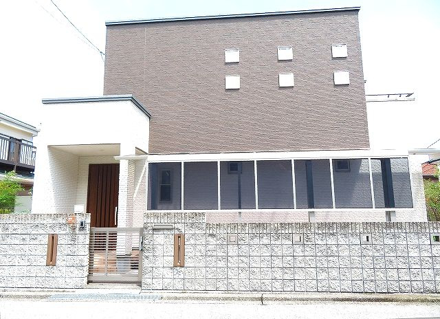 高知市潮見台一丁目　中古戸建の外観