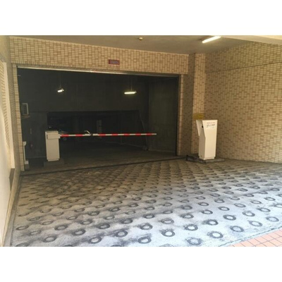 【駐車場】 | ファミーユ第２前川ビル