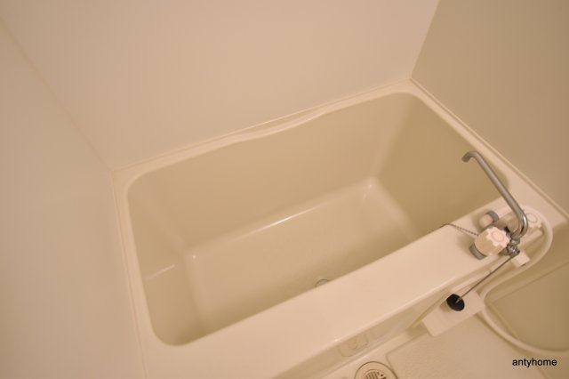 ドライバウム江坂 仲介手数料無料の浴室