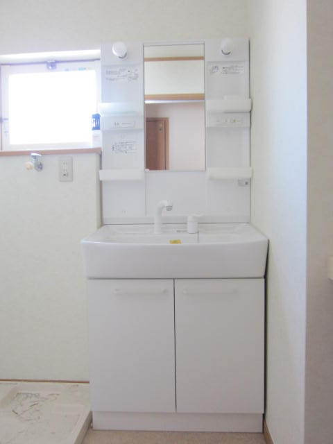 エスターテ　G棟の独立洗面台