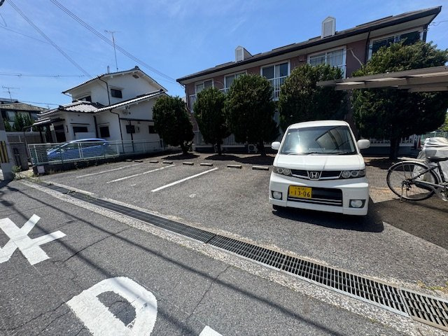 パークハイツ向陽台の駐車場