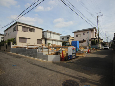 【外観】 | ブルーミングガーデン　松戸市根木内２棟 | 現地写真
