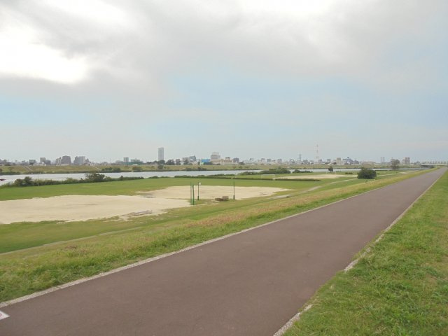 リブリ・ガラクシアスの周辺