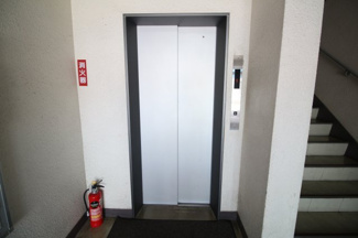 【その他共用部分】 | 日々の生活に欠かせないエレベーターを完備したマンション♪