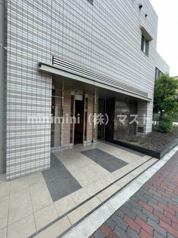 富士林プラザ15番館のエントランス