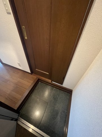 アーティックKの玄関