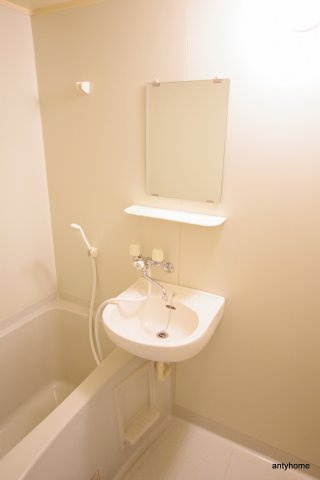 ノルデンハイム東三国　仲介手数料無料の洗面所