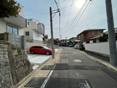 【前面道路含む現地写真】 | MIRASUMO千種区霞ヶ丘　1号棟★仲介手数料無料★（富士見台小学校・千種台中学校） | 3/13撮影
◆住宅ローン審査が通らなかった方、セカンドオピニオン受けてみませんか？年末年始も営業♪返済不安な方は無料のファイナンシャルプランニングも受けられます。◆