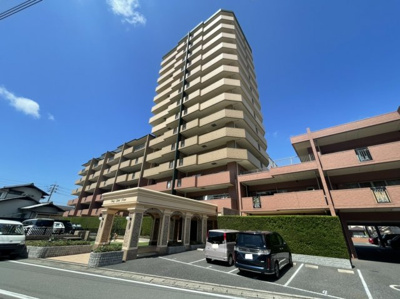 【外観】 | ヴェルディ・ソレイユ海田 | ヴェルディ・ソレイユ海田　
さいわい保育所前バス停徒歩2分　JR海田市駅徒歩22分　呉線矢野駅徒歩約20分