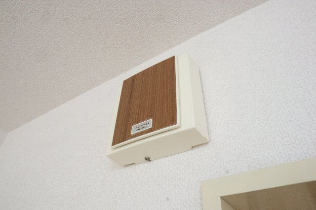 【設備】 | 佐久間ハイツ | インターホンで来客を確認できます