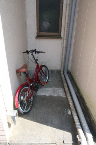 【その他共用部分】 | 佐久間ハイツ | 自転車は敷地内に置けます
