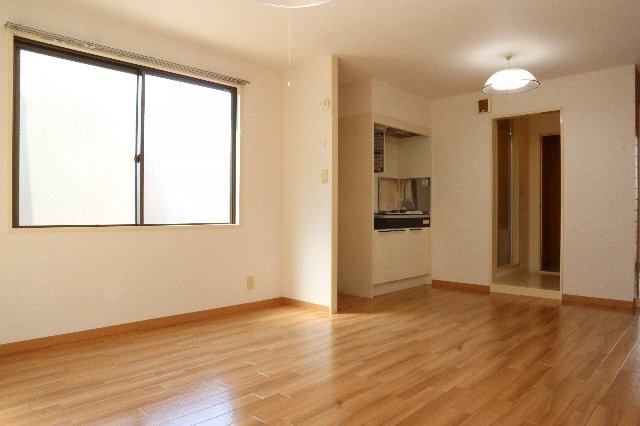 【洋室】 | 佐久間ハイツ | 2面採光で明るいお部屋です