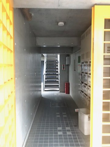 月村マンションNo.20のロビー