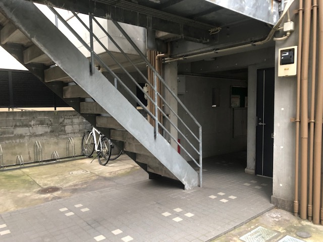 月村マンションNo.20のロビー