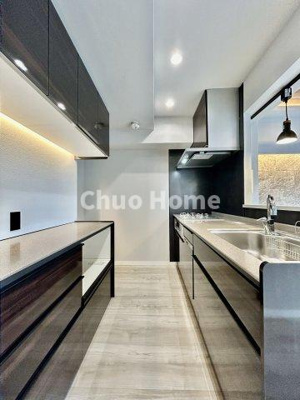 【キッチン】 | キャッスルマンション亀戸立花 | ワイドで収納豊富なシステムキッチン