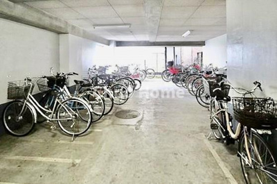 【駐輪場】 | キャッスルマンション亀戸立花 | 【自転車置き場】最新の空き状況や費用などの詳細は担当スタッフまでお問い合わせください。