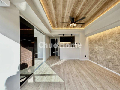 【居間・リビング】 | キャッスルマンション亀戸立花 | 【居間・リビング】「ＬＤＫは家族団らんをデザイン」広いＬＤＫでは家族が集まり一緒の時間を過ごせる工夫がされております。何気ない一日の当たり前のひとコマがいつか一生の宝物になります